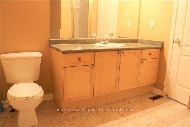 Photo 13 of 312 Country Glen Road, Markham, Cornell — HOMEH