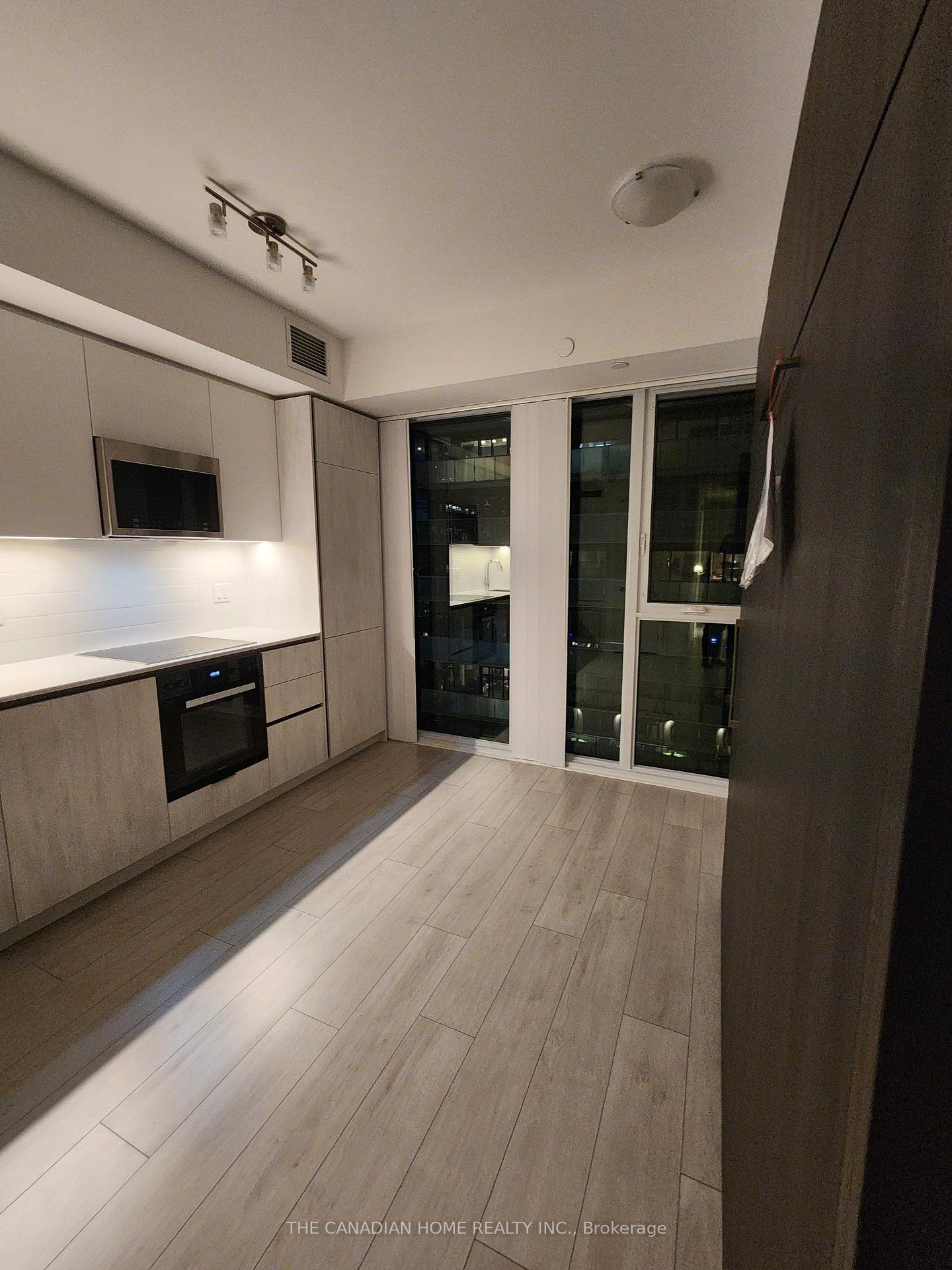 Photo 16 of Unit 1925, 400 King Street, Toronto, Waterfront Communities — HOMEH