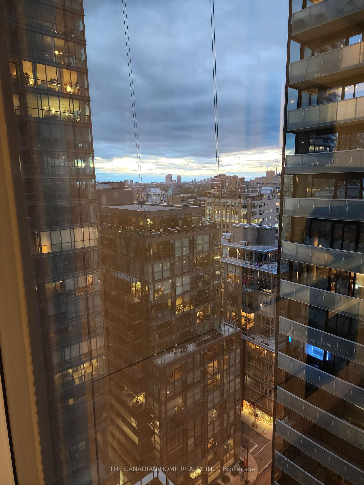 Photo 22 of Unit 1925, 400 King Street, Toronto, Waterfront Communities — HOMEH