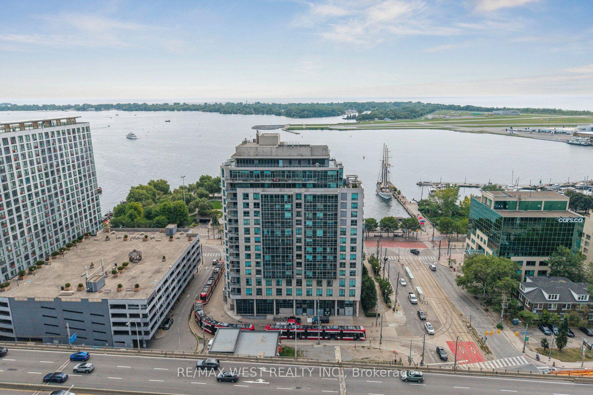Photo 7 of Unit 1104, 410 Queens Quay W, Toronto, Waterfront Communities — HOMEH
