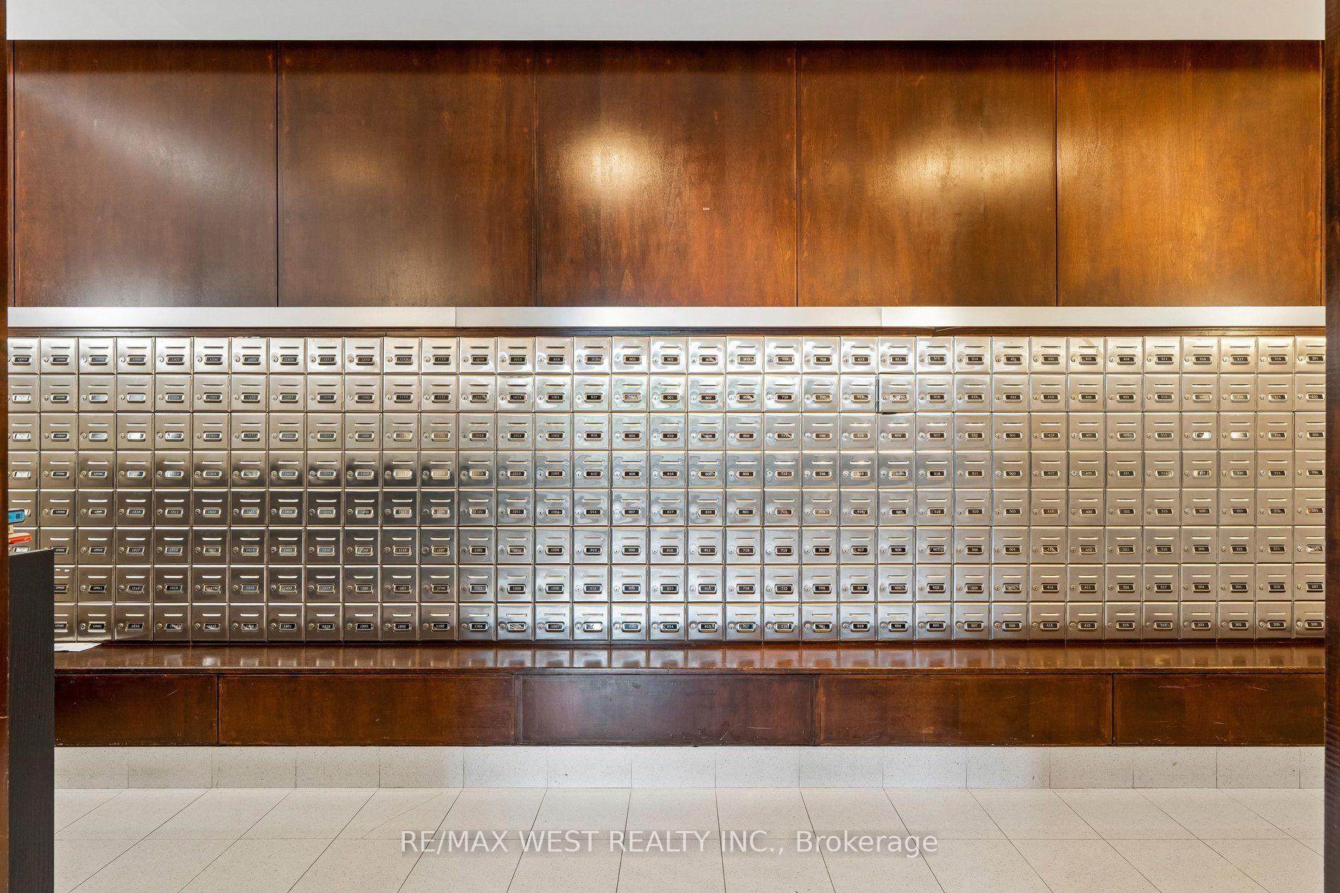 Photo 13 of Unit 1104, 410 Queens Quay W, Toronto, Waterfront Communities — HOMEH