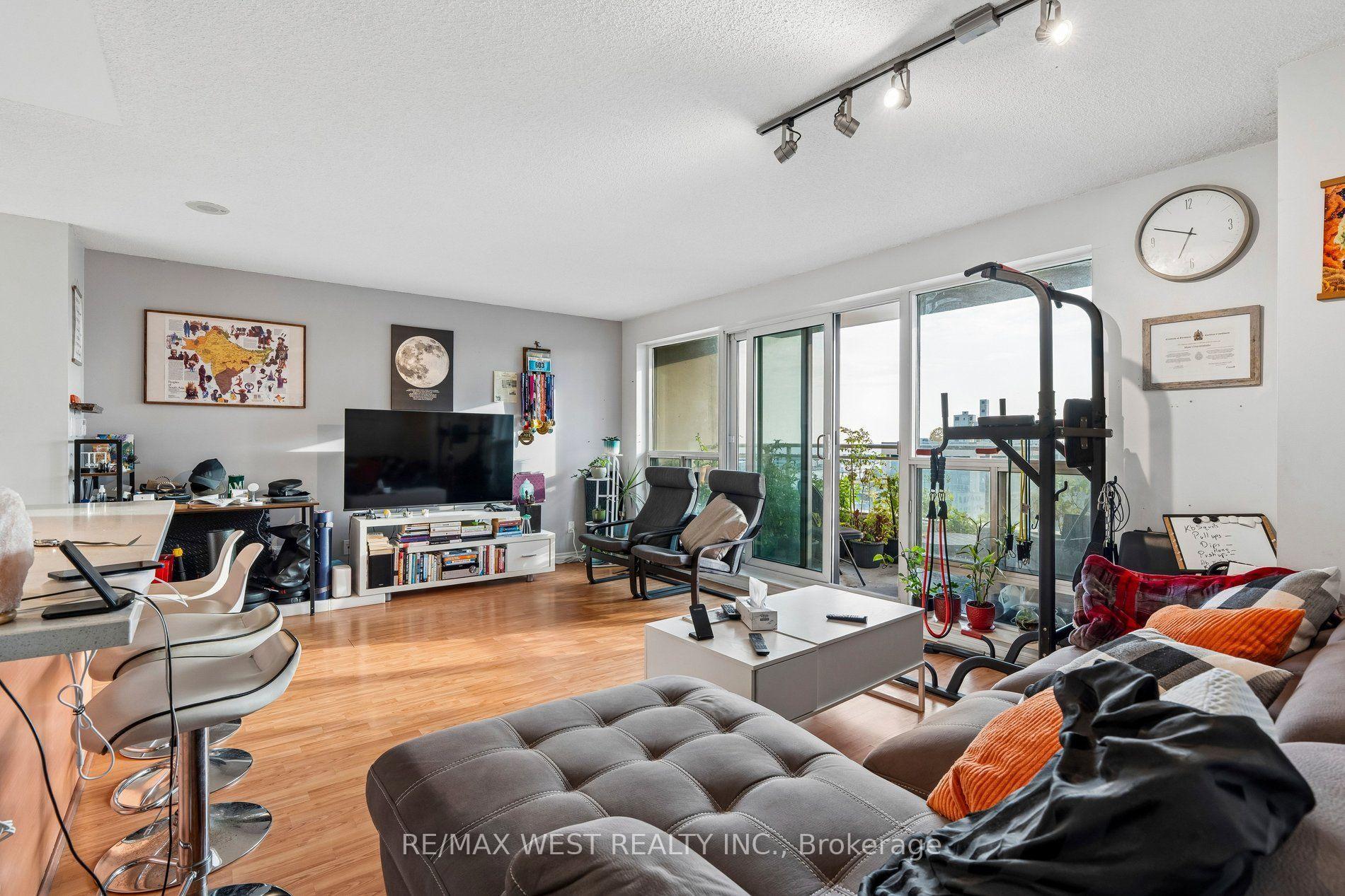 Photo 36 of Unit 1104, 410 Queens Quay W, Toronto, Waterfront Communities — HOMEH