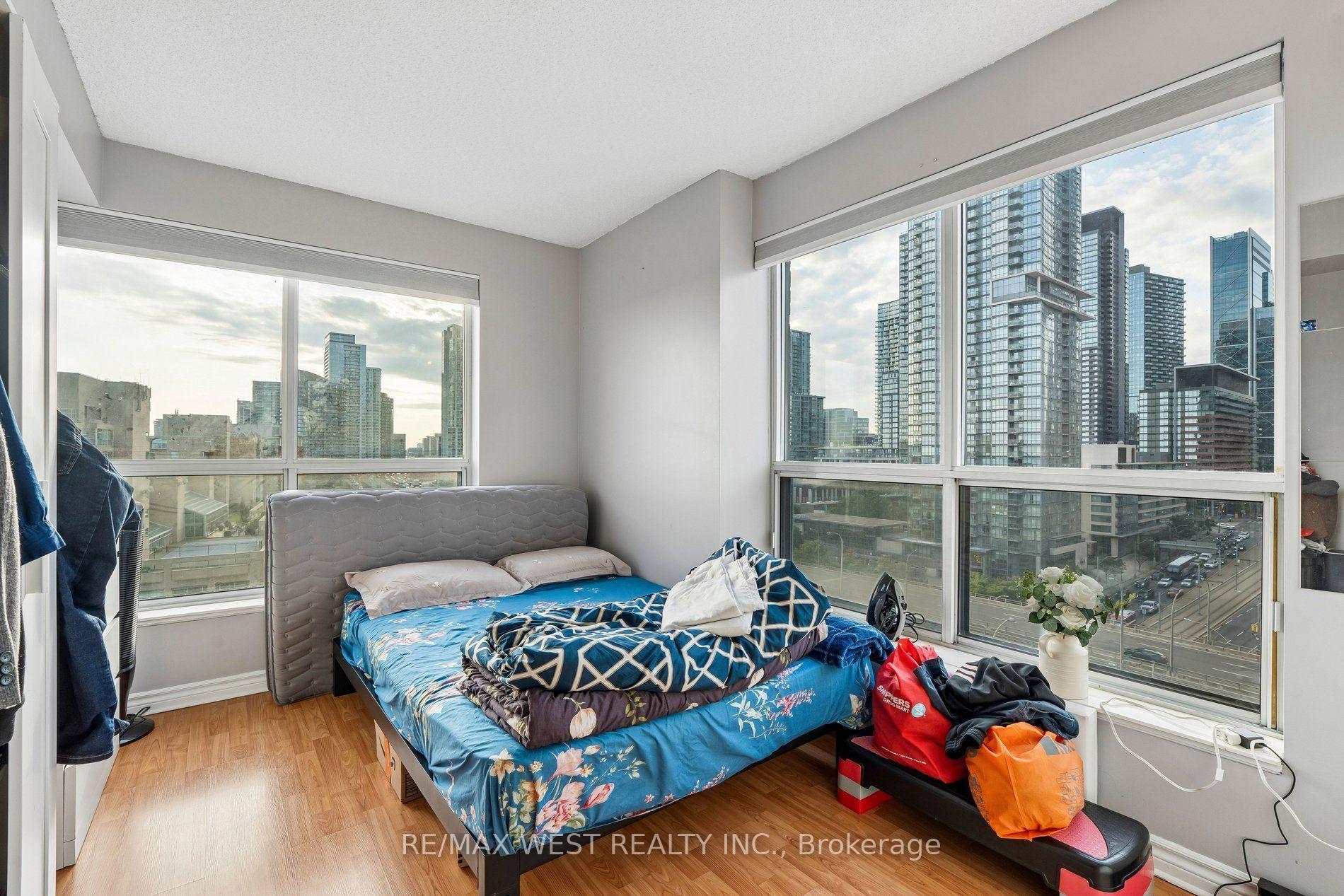 Photo 45 of Unit 1104, 410 Queens Quay W, Toronto, Waterfront Communities — HOMEH