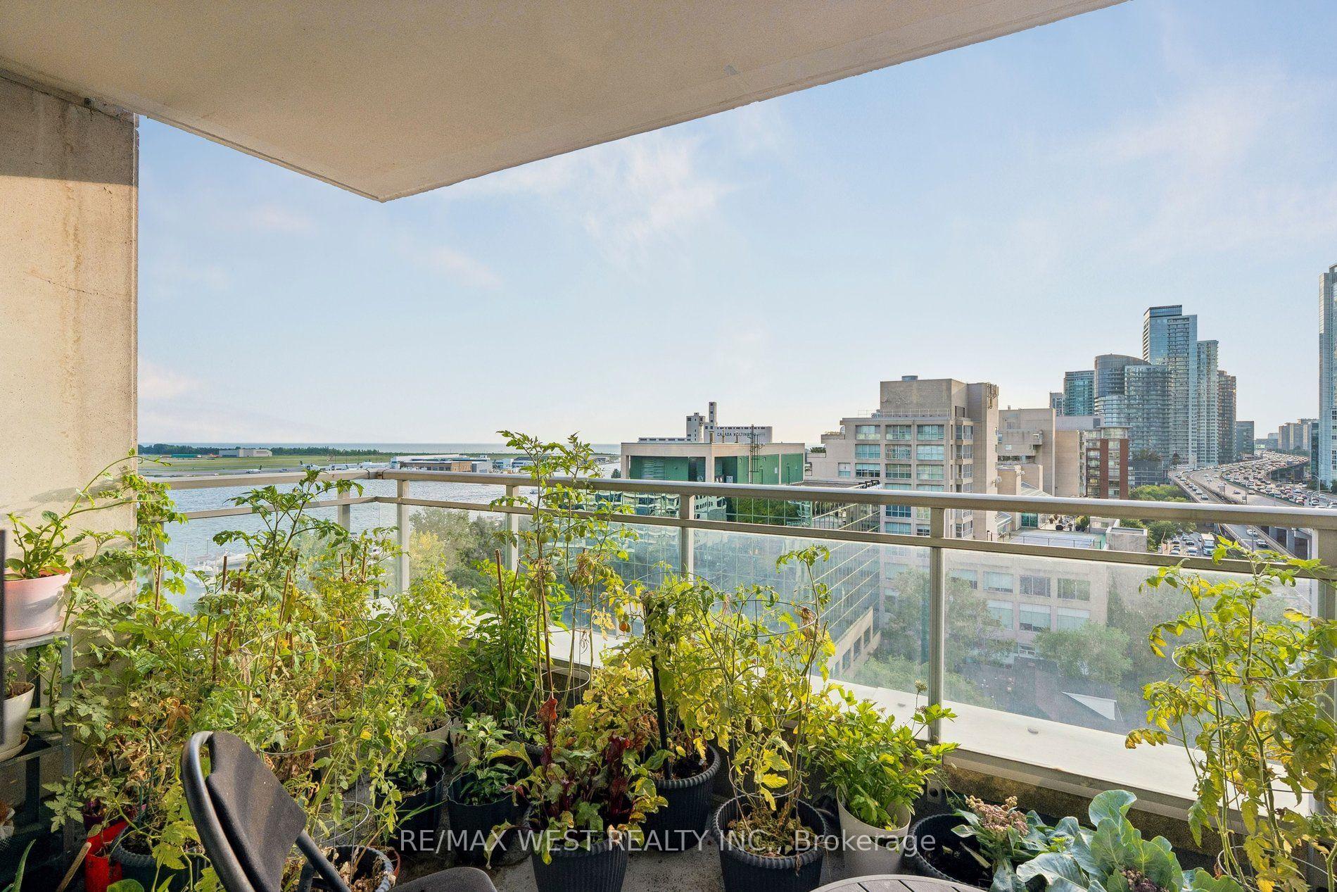Photo 26 of Unit 1104, 410 Queens Quay W, Toronto, Waterfront Communities — HOMEH
