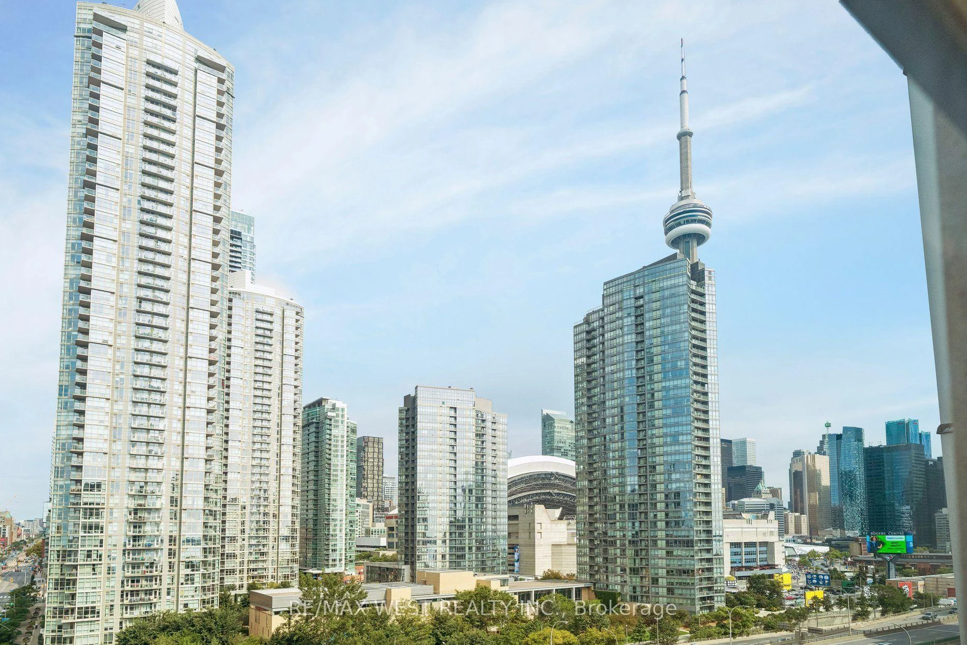 Photo 31 of Unit 1104, 410 Queens Quay W, Toronto, Waterfront Communities — HOMEH