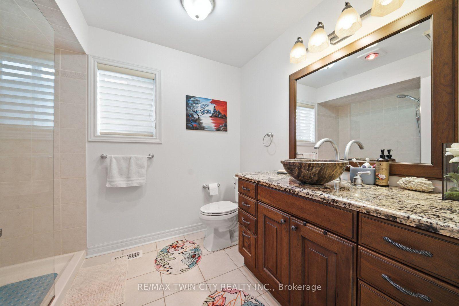 Photo 9 of 33 Hunter Way, Brantford, Empire — HOMEH