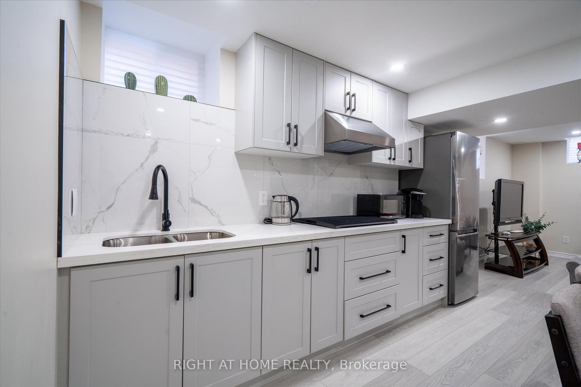 Photo 6 of 40 Stannardville Drive, Ajax, Northwest Ajax — HOMEH