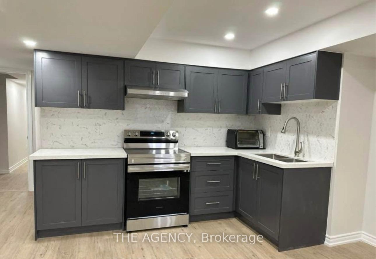 Photo 2 of 2407 Hibiscus Drive, Pickering, Rural Pickering — HOMEH