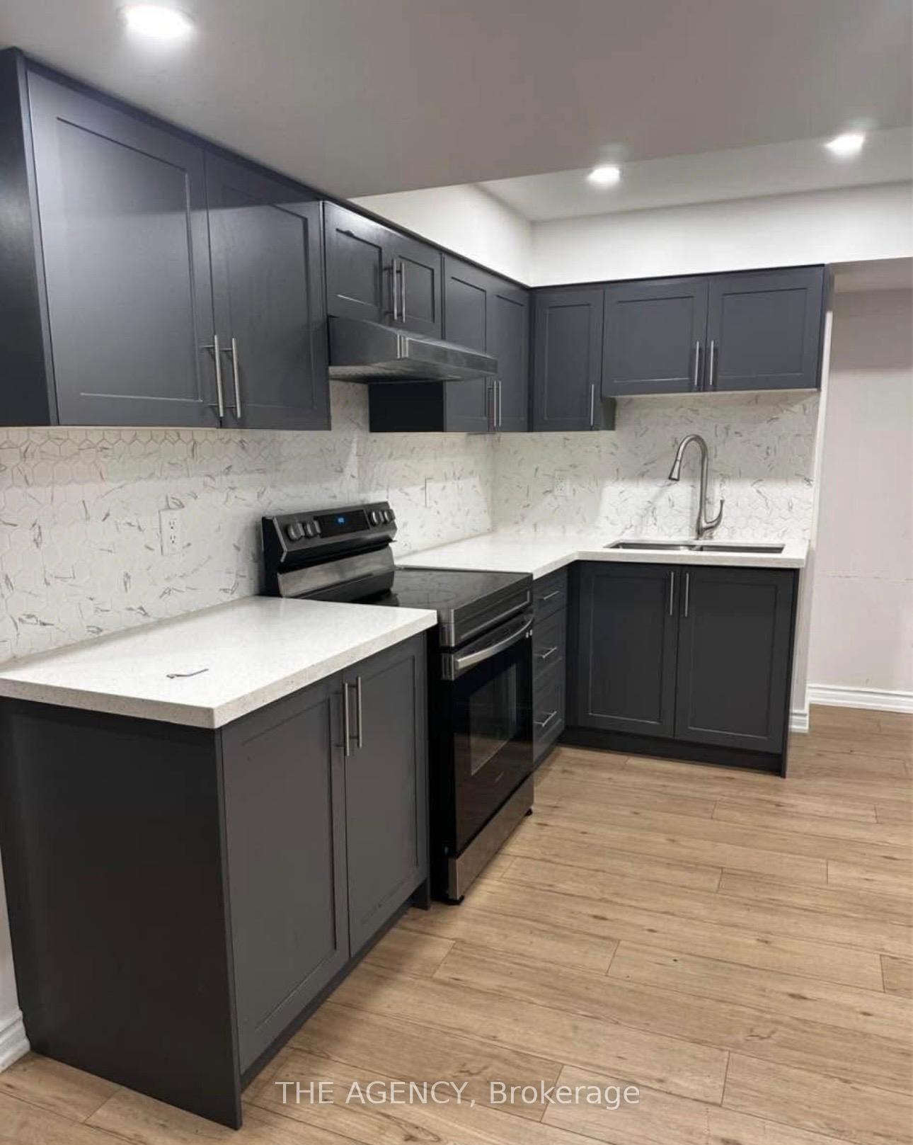 Photo 3 of 2407 Hibiscus Drive, Pickering, Rural Pickering — HOMEH