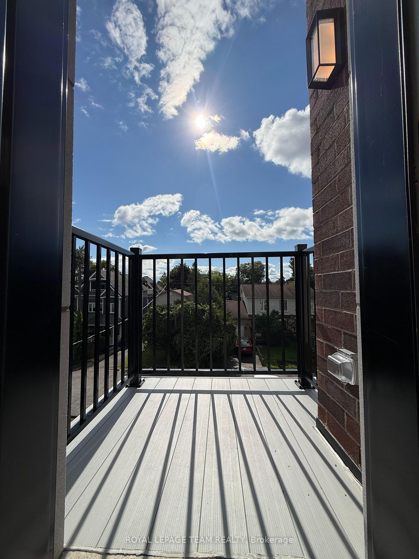 Photo 5 of Unit 7, 549 Melbourne Avenue, Ottawa, McKellar/Highland — HOMEH