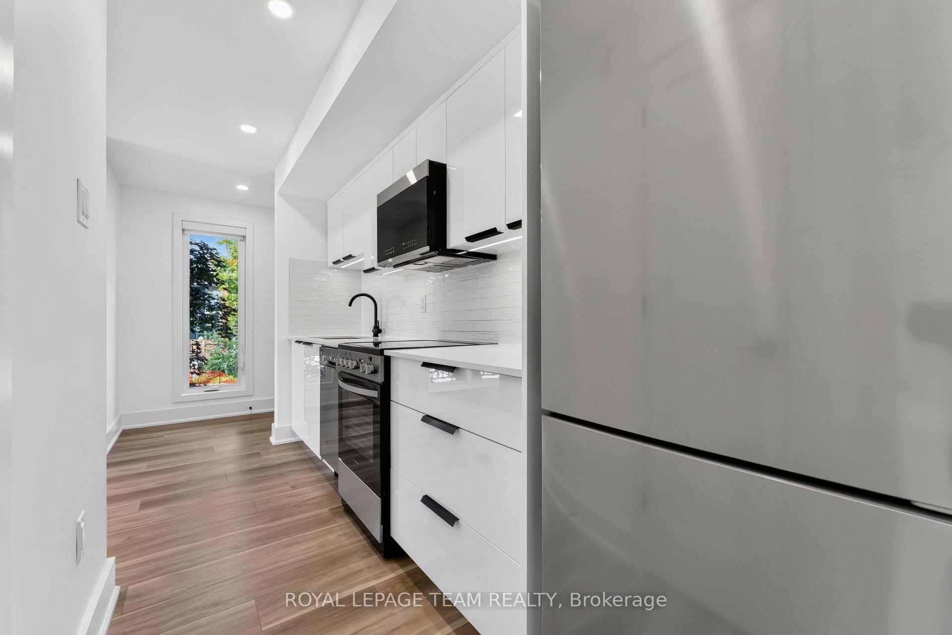 Photo 6 of Unit 7, 549 Melbourne Avenue, Ottawa, McKellar/Highland — HOMEH
