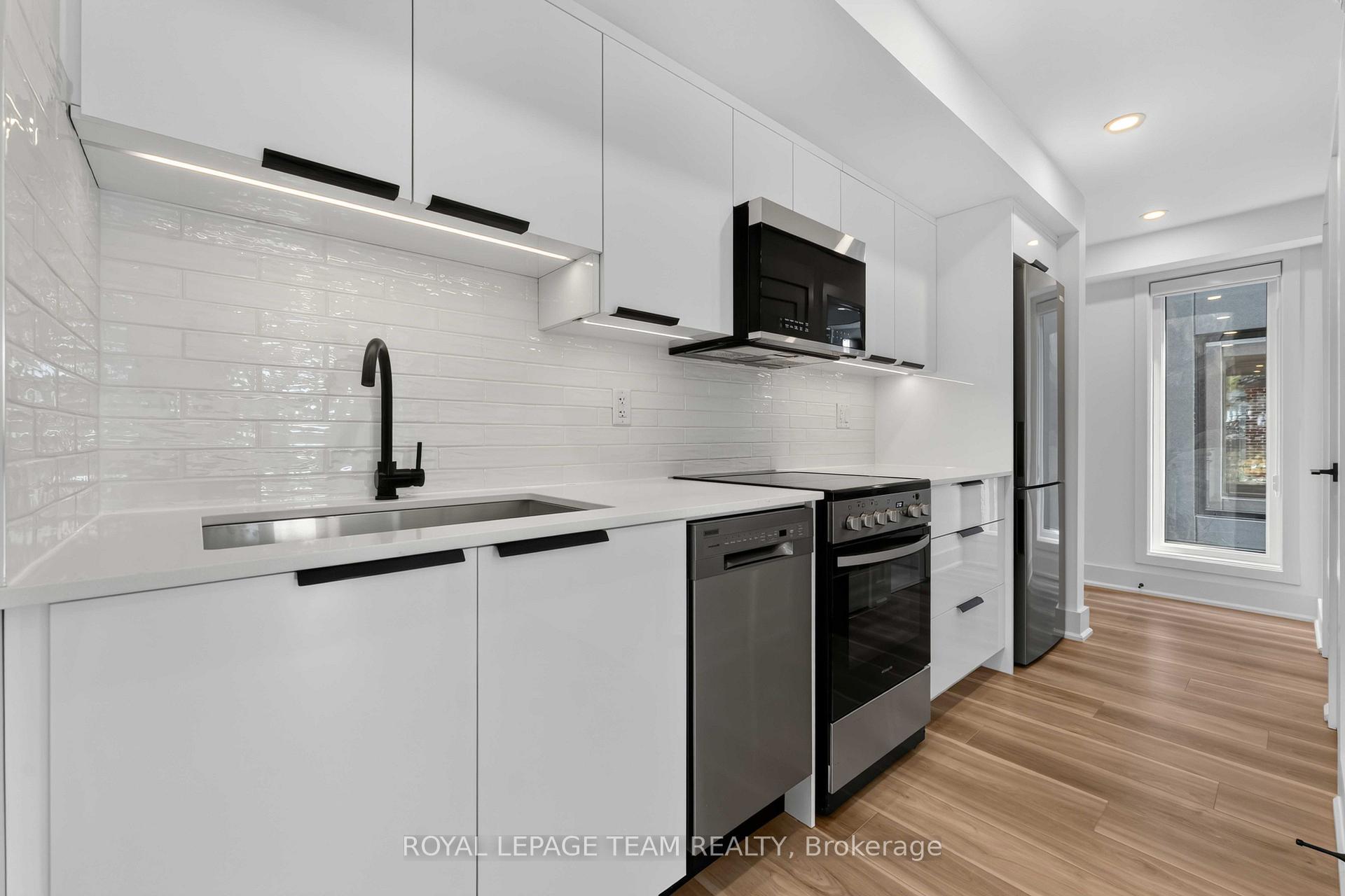 Photo 8 of Unit 7, 549 Melbourne Avenue, Ottawa, McKellar/Highland — HOMEH