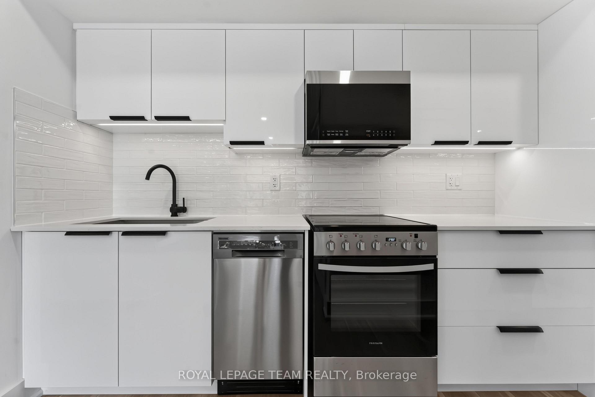 Photo 9 of Unit 7, 549 Melbourne Avenue, Ottawa, McKellar/Highland — HOMEH
