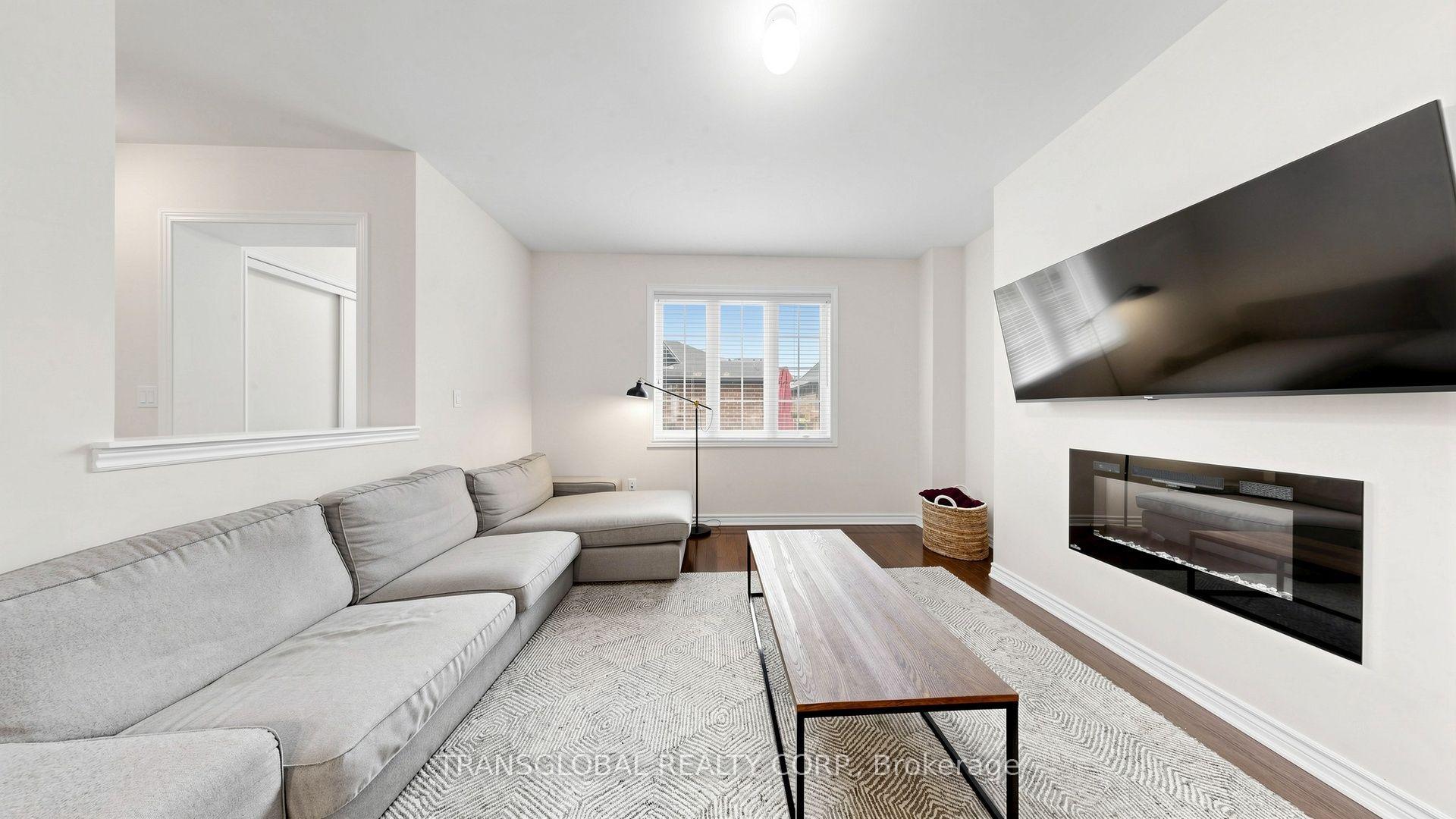Photo 12 of 181 Beechborough Crescent, East Gwillimbury, Sharon — HOMEH