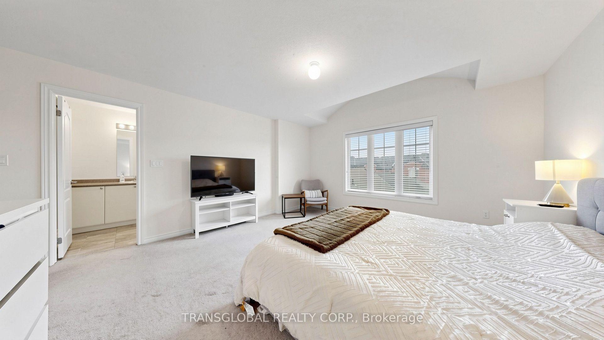 Photo 26 of 181 Beechborough Crescent, East Gwillimbury, Sharon — HOMEH