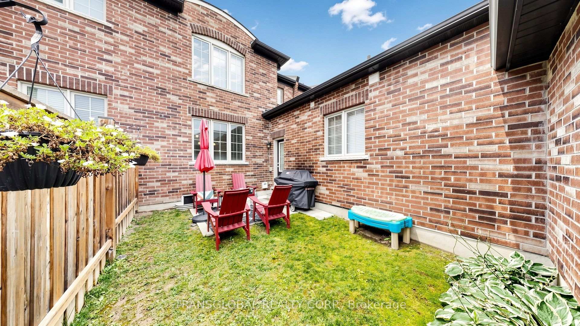 Photo 36 of 181 Beechborough Crescent, East Gwillimbury, Sharon — HOMEH