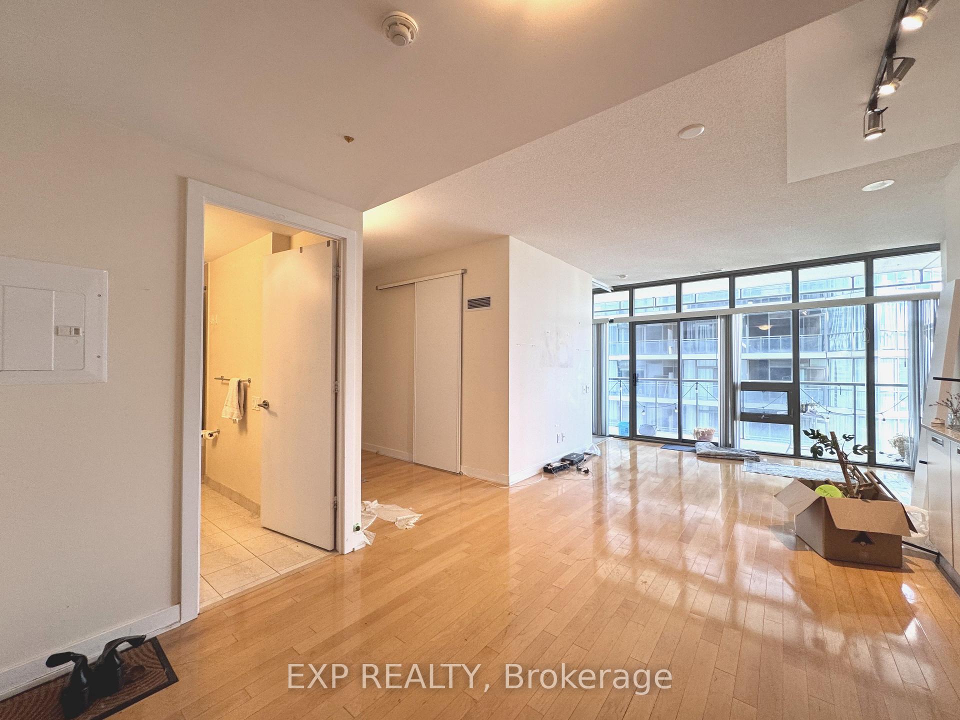 Photo 2 of Unit 2001, 33 Charles Street E, Toronto, Church-Yonge Corridor — HOMEH