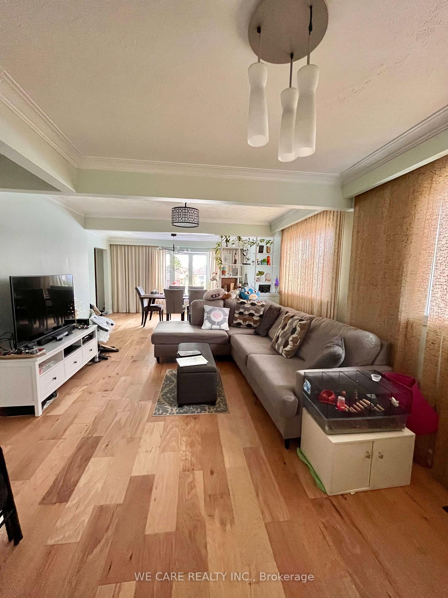 Photo 4 of Unit Main, 59 Saddle Ridge Drive, North York, Victoria Village — HOMEH