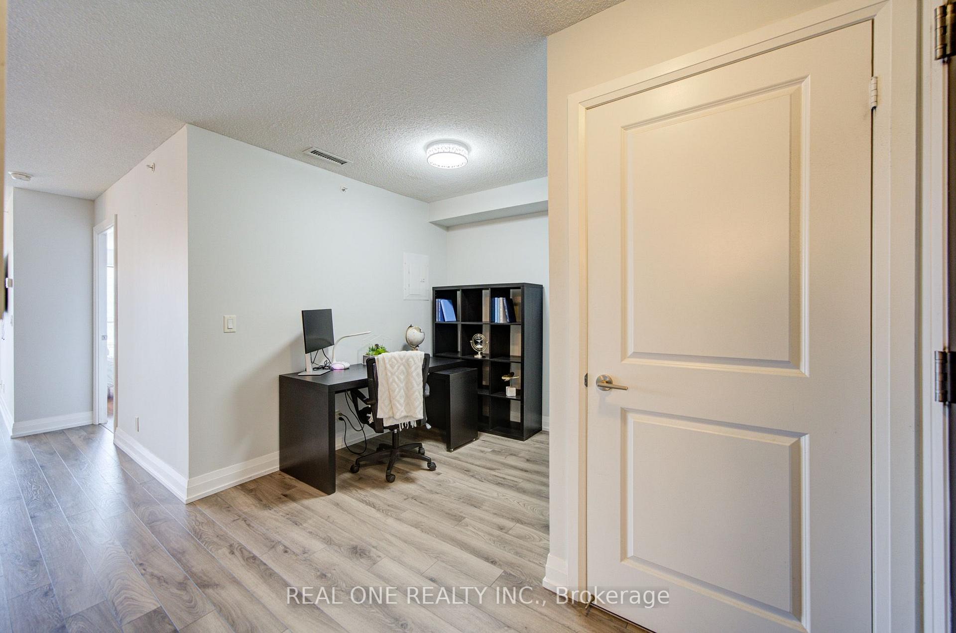 Photo 5 of Unit 707, 372 Highway 7 E Way, Richmond Hill, Doncrest — HOMEH