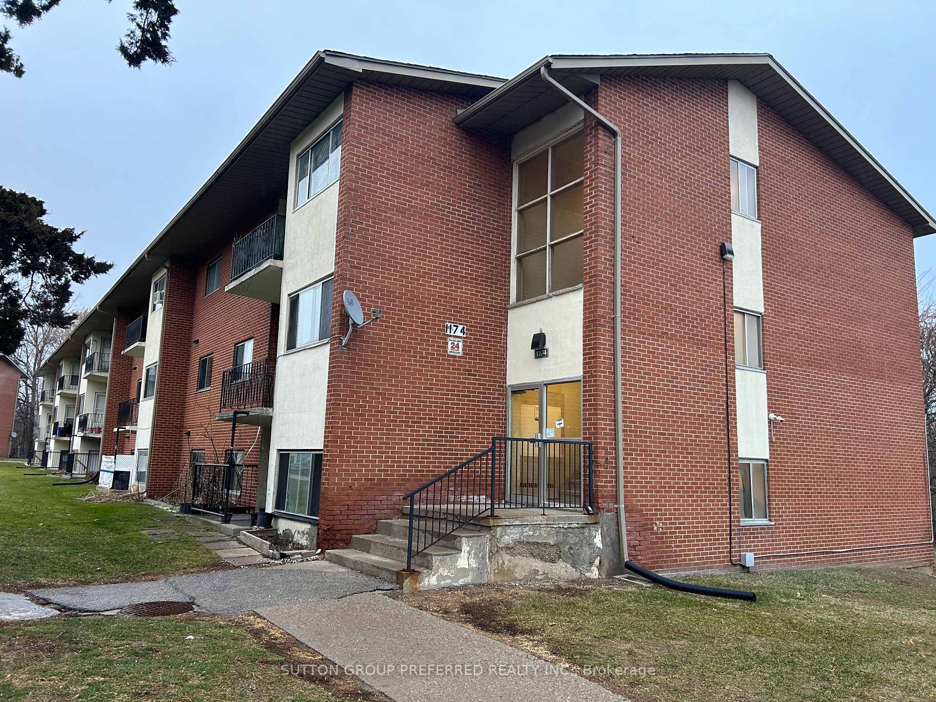 Photo of Unit 202, 1174 Hamilton Road