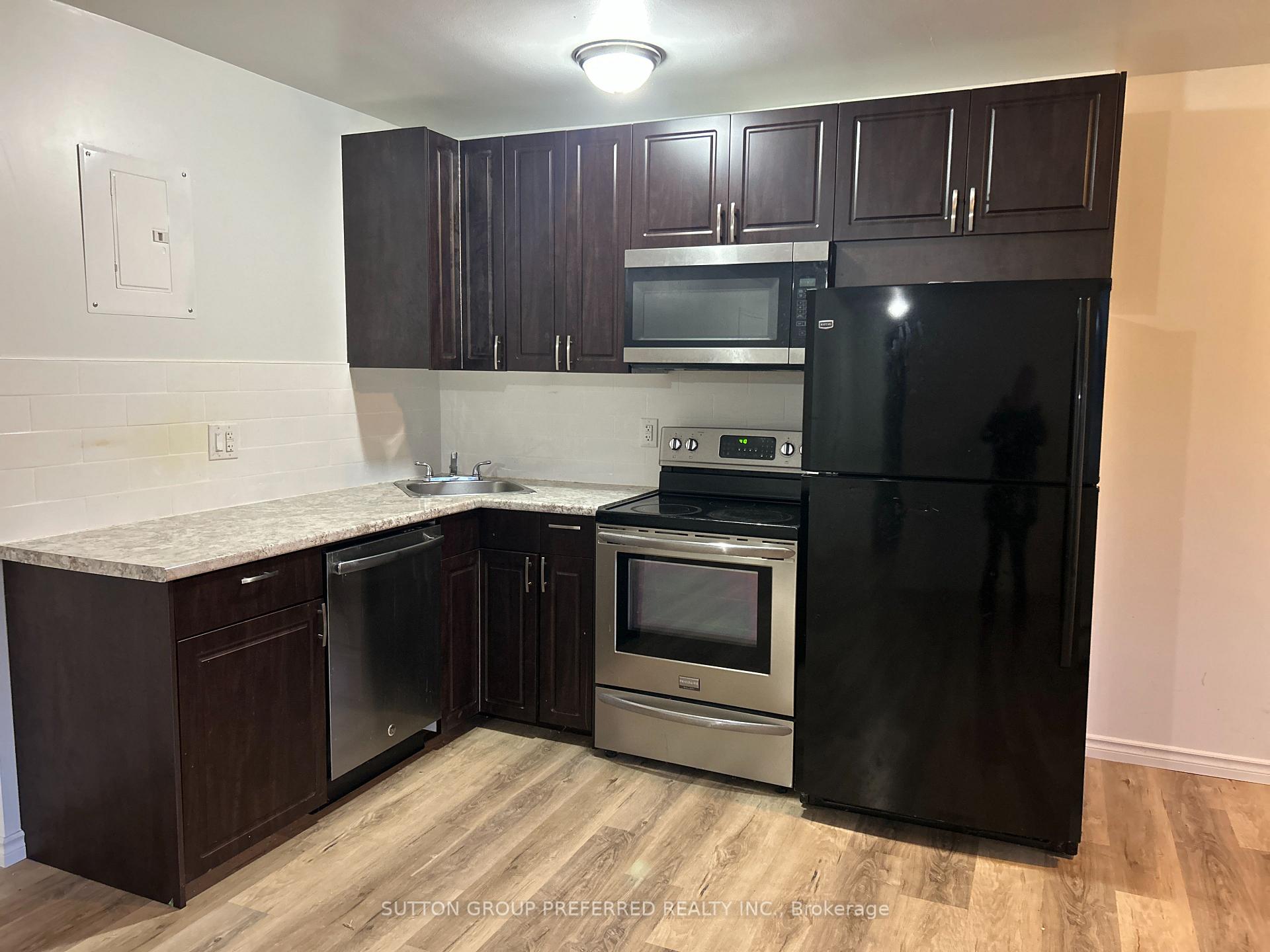 Photo 9 of Unit 202, 1174 Hamilton Road, London, East O — HOMEH
