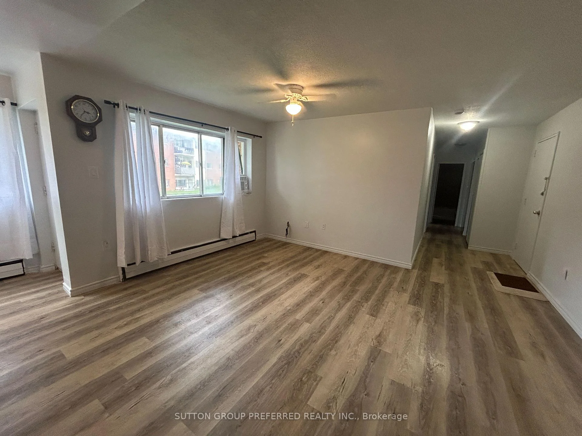 Photo 4 of Unit 202, 1174 Hamilton Road, London, East O — HOMEH