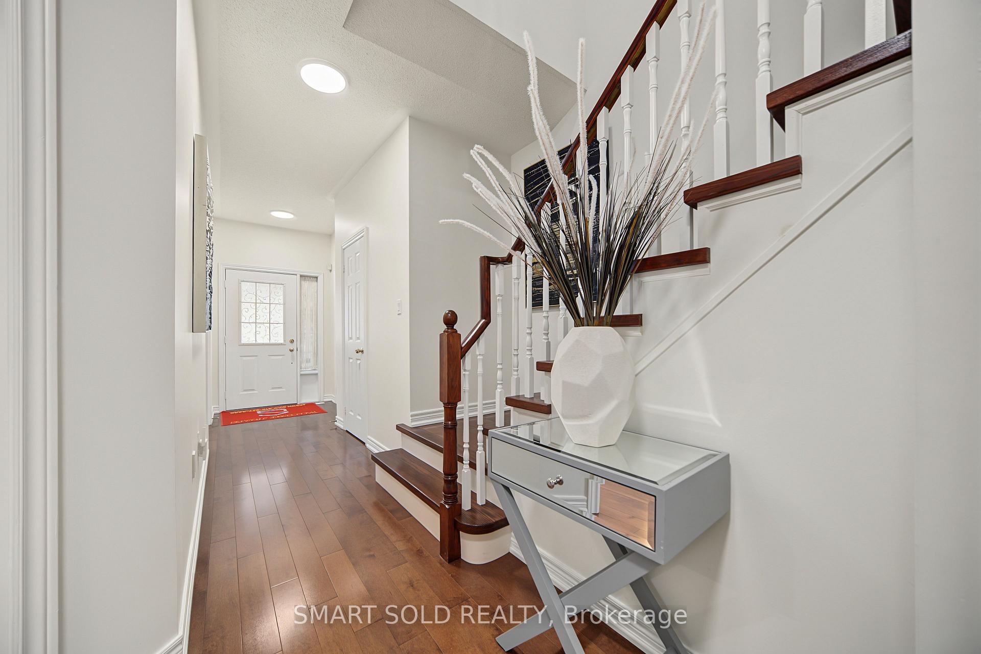Photo 7 of 12 John Gary Drive, Markham, Village Green-South Unionville — HOMEH