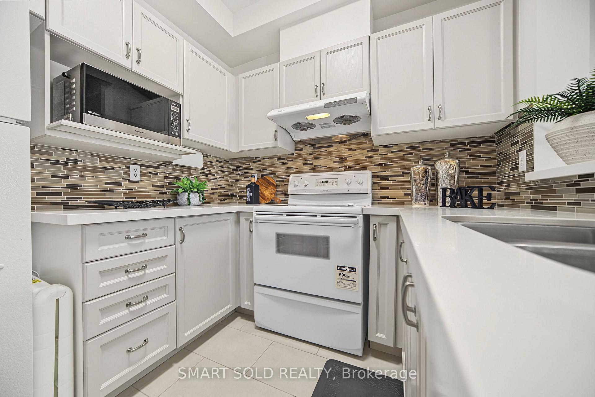 Photo 12 of 12 John Gary Drive, Markham, Village Green-South Unionville — HOMEH