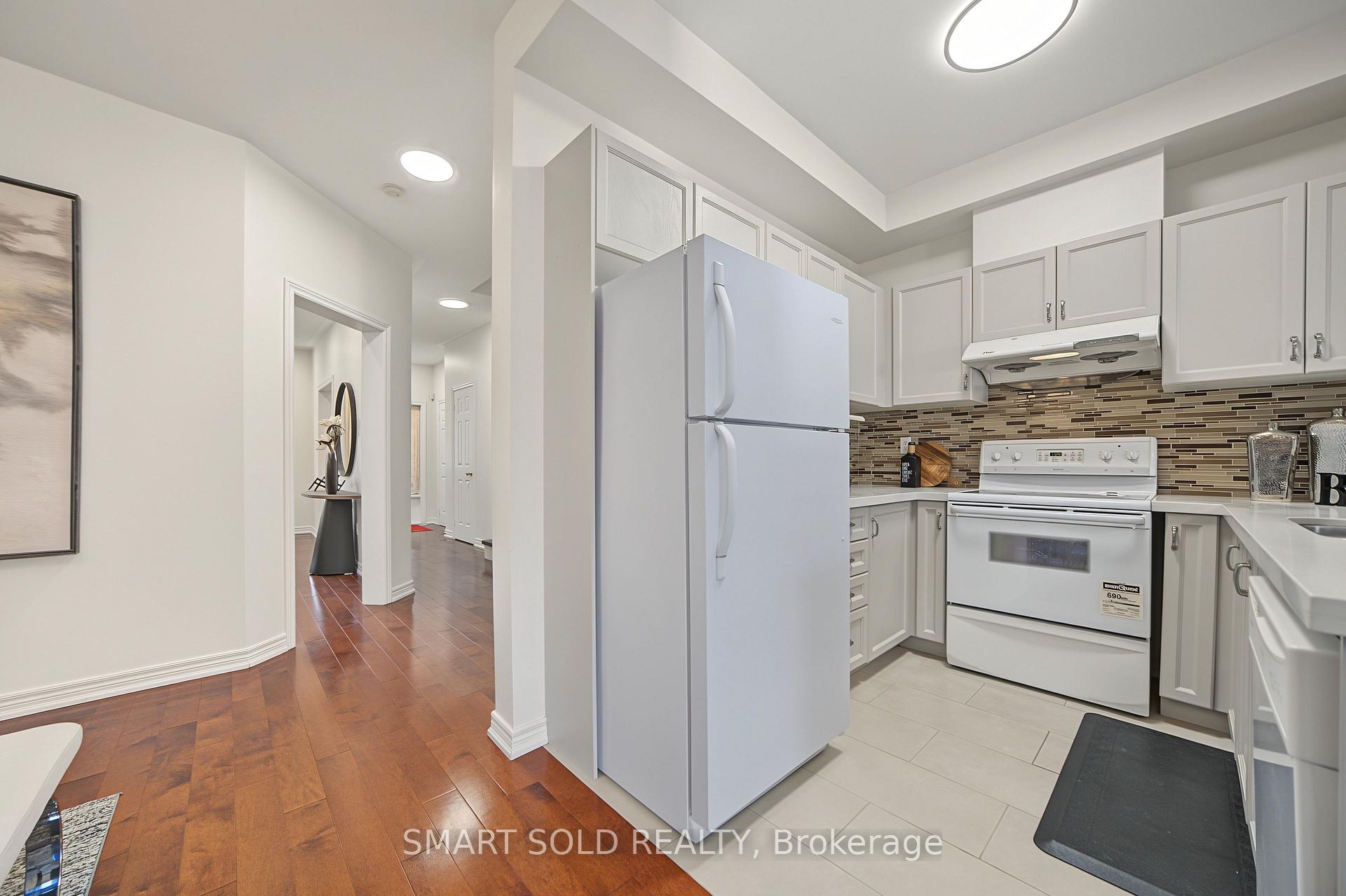 Photo 22 of 12 John Gary Drive, Markham, Village Green-South Unionville — HOMEH