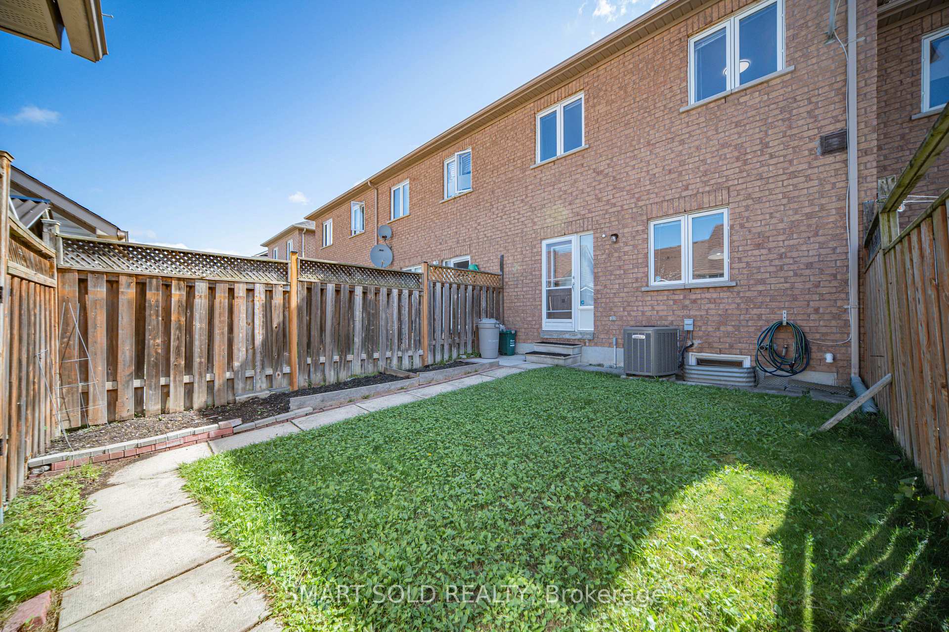 Photo 39 of 12 John Gary Drive, Markham, Village Green-South Unionville — HOMEH