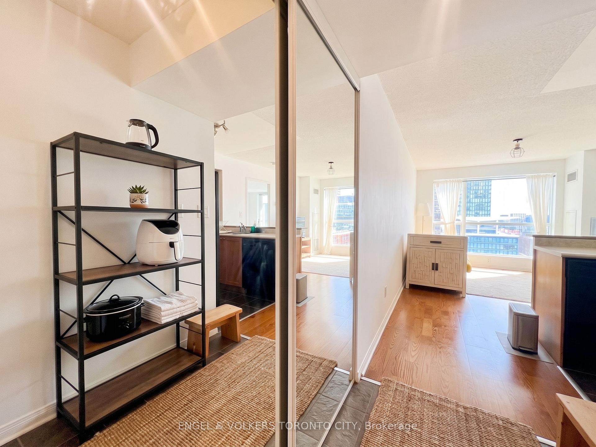 Photo 10 of Unit 1624, 230 King Street E, Toronto, Moss Park — HOMEH