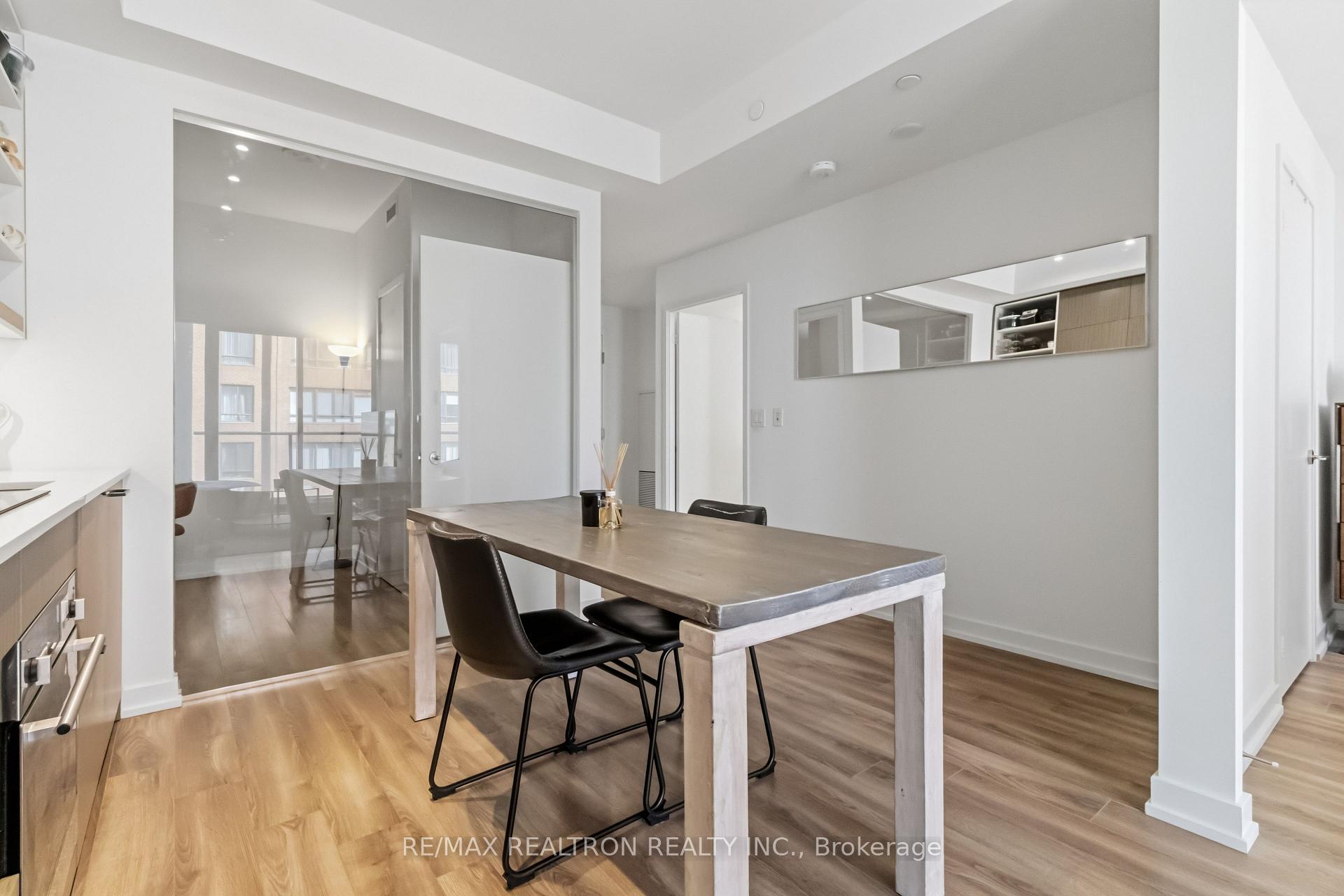 Photo 9 of Unit 813, 20 Edward Street, Toronto, Bay Street Corridor — HOMEH