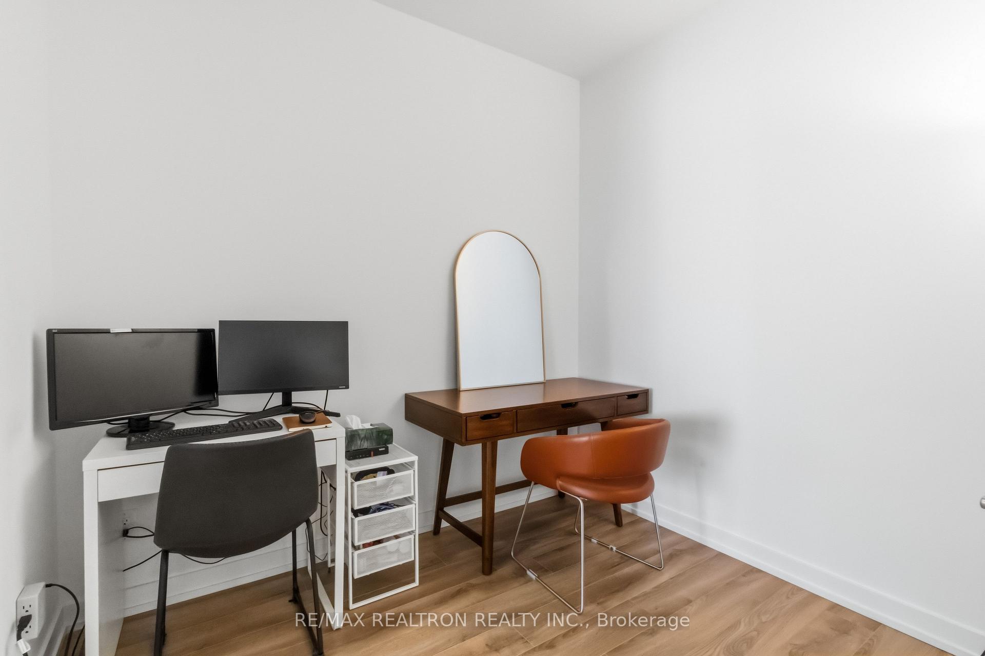 Photo 13 of Unit 813, 20 Edward Street, Toronto, Bay Street Corridor — HOMEH