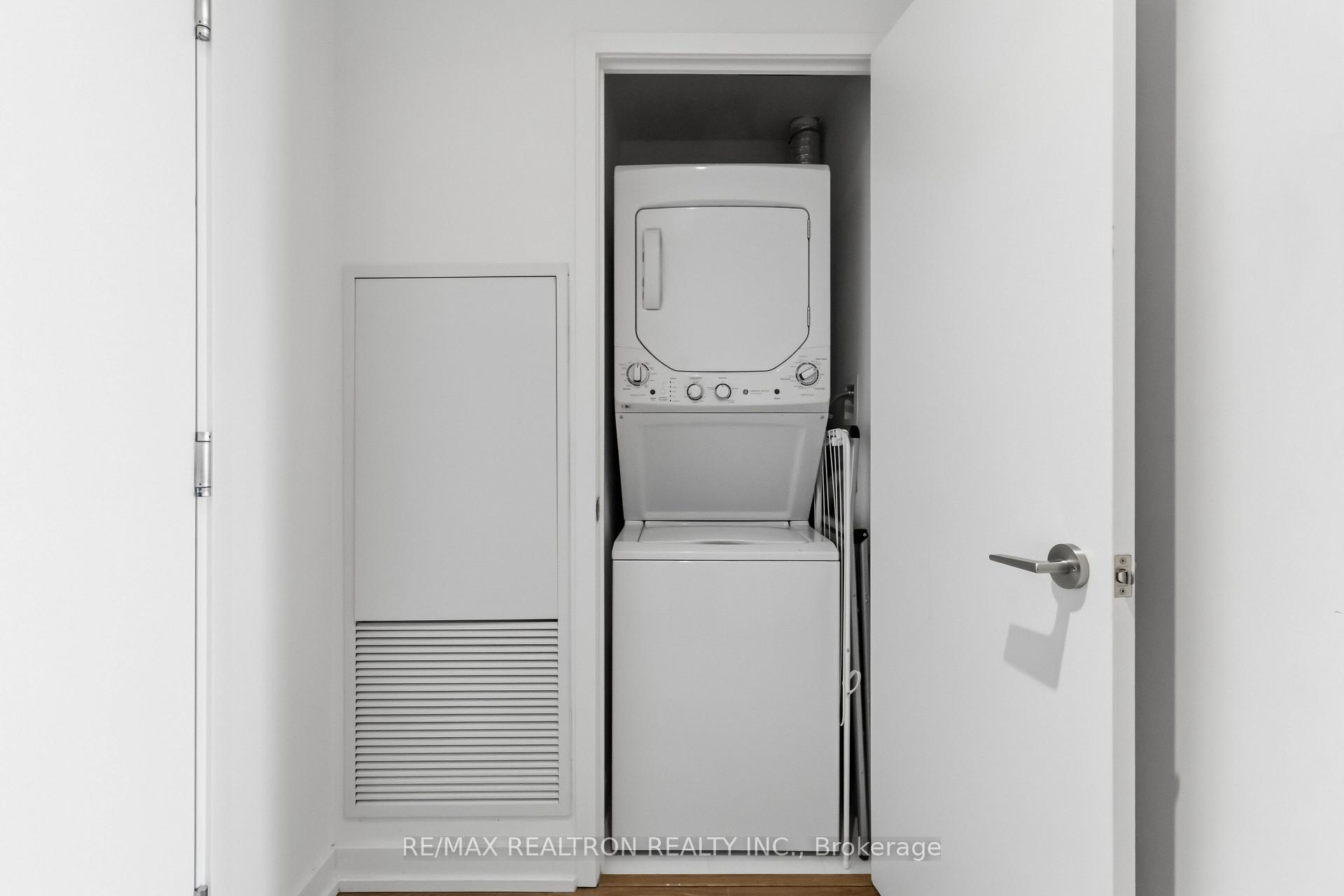 Photo 15 of Unit 813, 20 Edward Street, Toronto, Bay Street Corridor — HOMEH