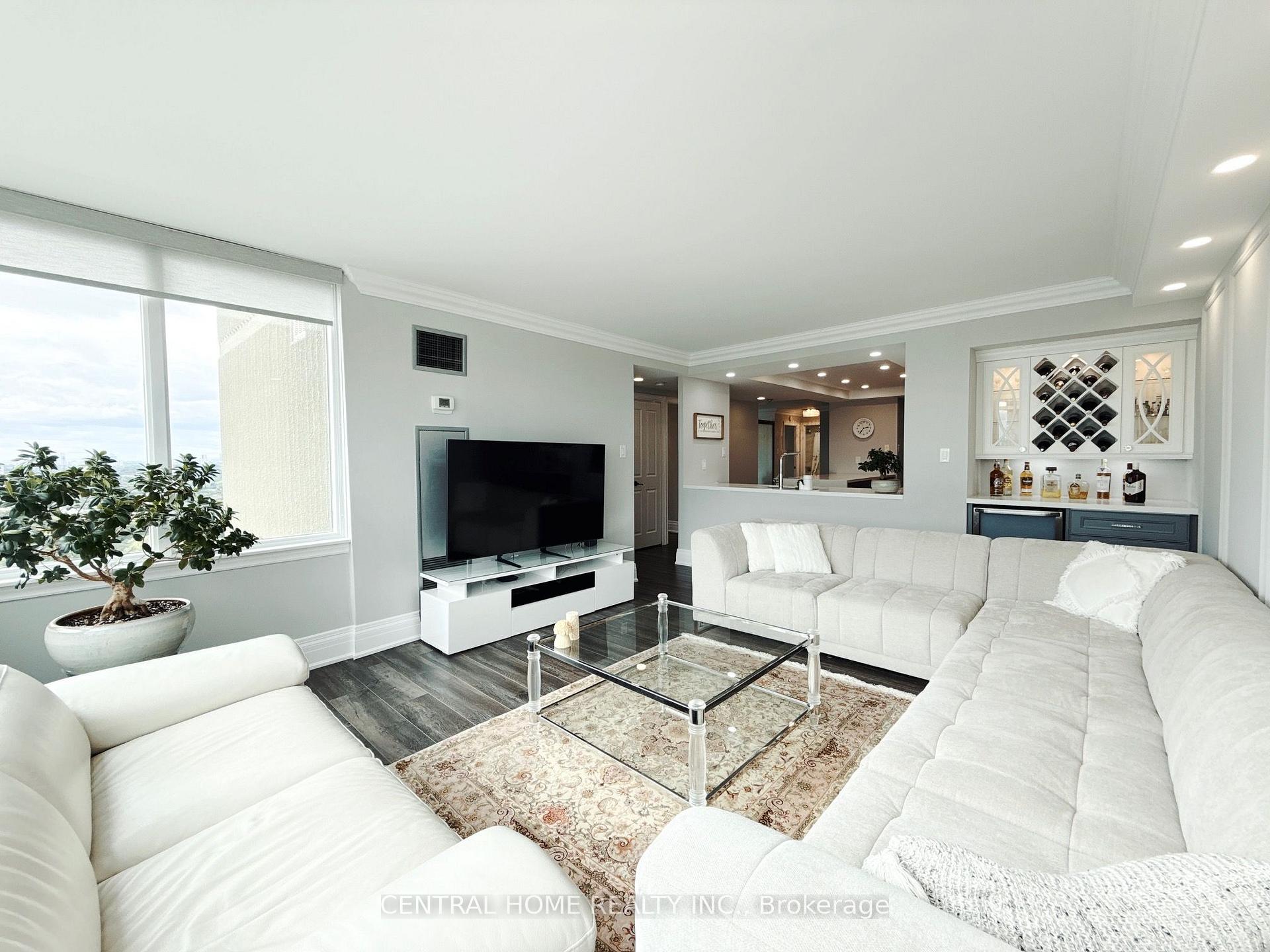 Photo 2 of Unit 2703, 55 Skymark Drive, North York, Hillcrest Village — HOMEH