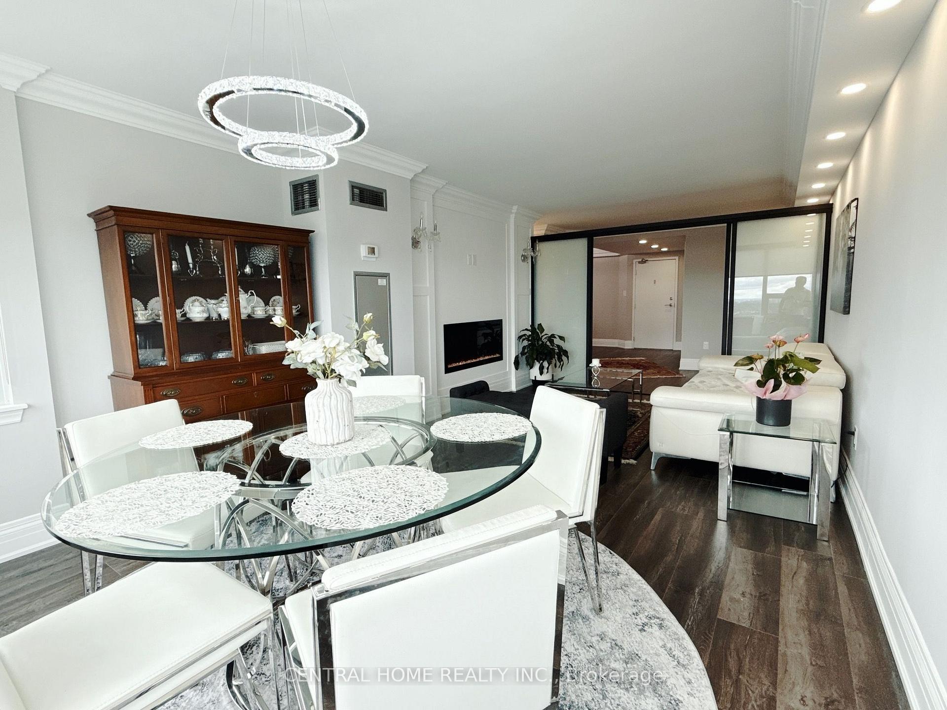 Photo 4 of Unit 2703, 55 Skymark Drive, North York, Hillcrest Village — HOMEH