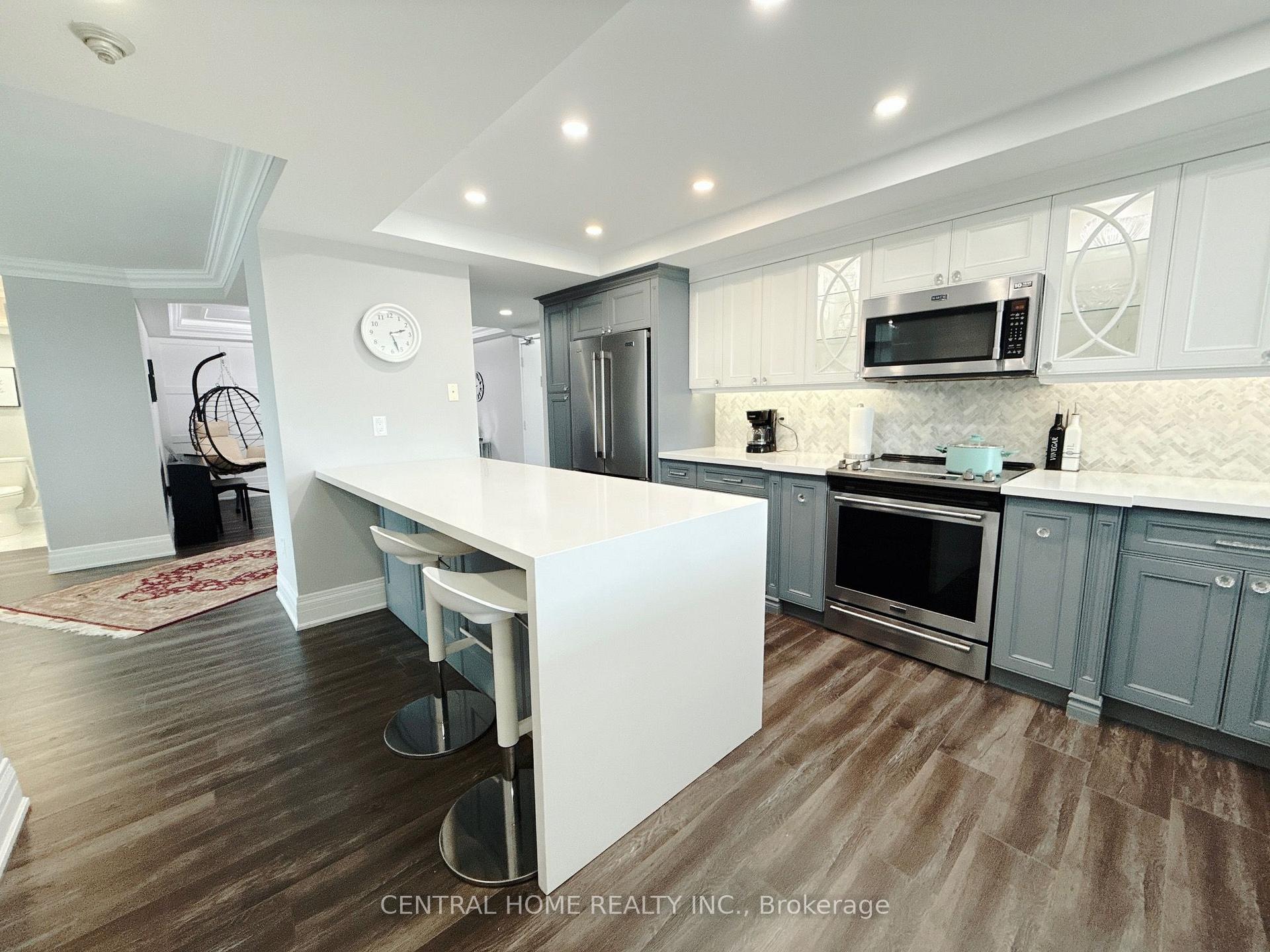 Photo of Unit 2703, 55 Skymark Drive