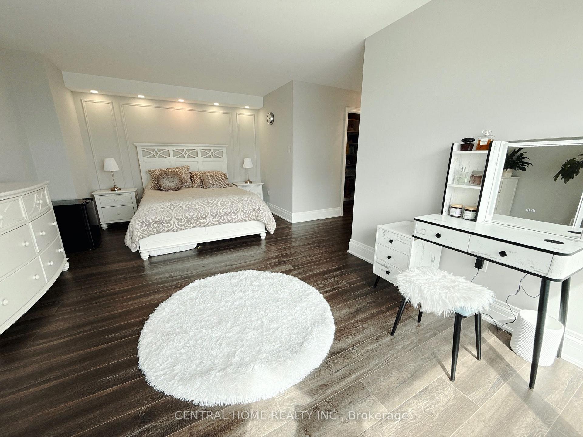 Photo 21 of Unit 2703, 55 Skymark Drive, North York, Hillcrest Village — HOMEH