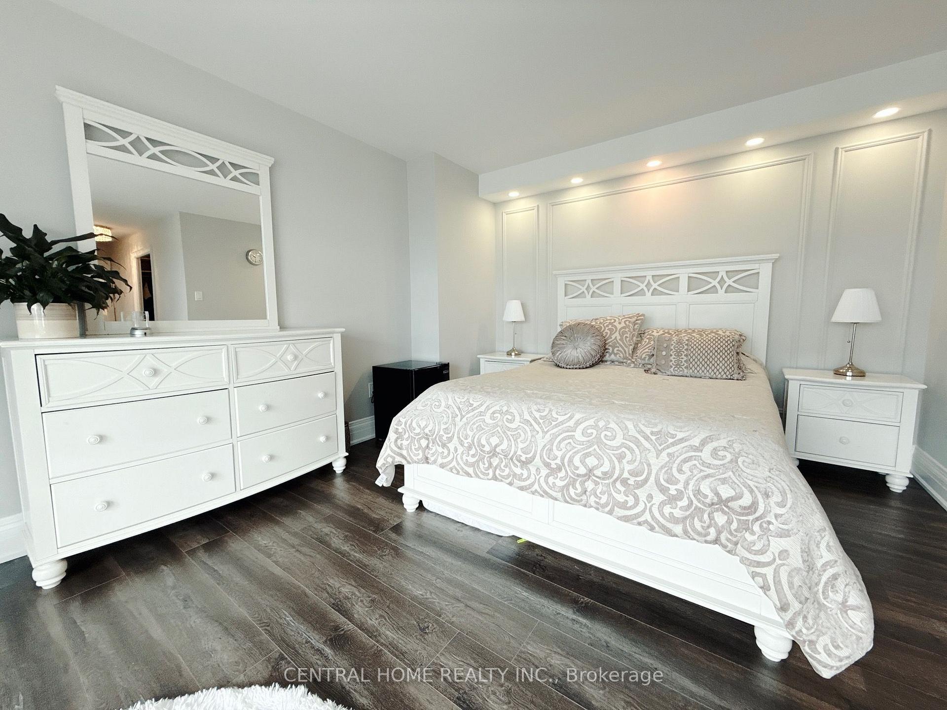 Photo 22 of Unit 2703, 55 Skymark Drive, North York, Hillcrest Village — HOMEH