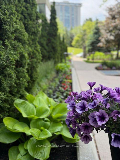 Photo 38 of Unit 2703, 55 Skymark Drive, North York, Hillcrest Village — HOMEH