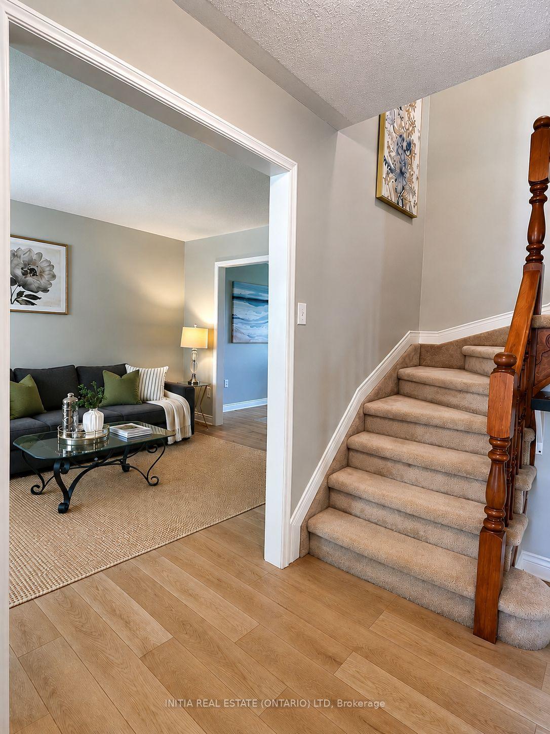 Photo 3 of 78 Laurel Street, London, North M — HOMEH