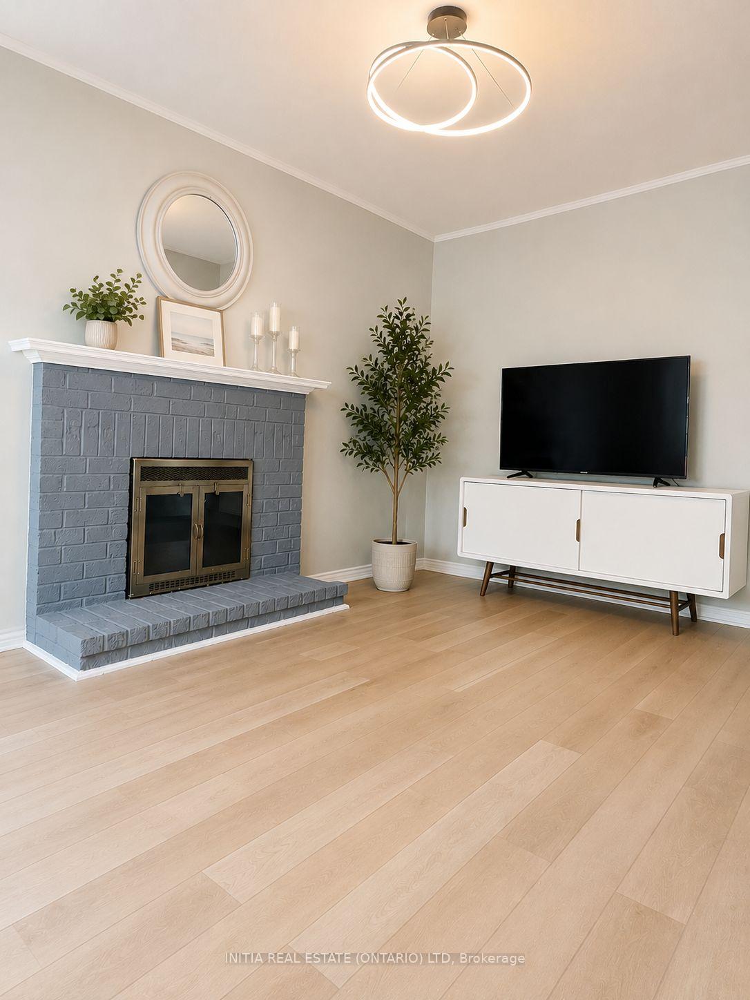 Photo 15 of 78 Laurel Street, London, North M — HOMEH