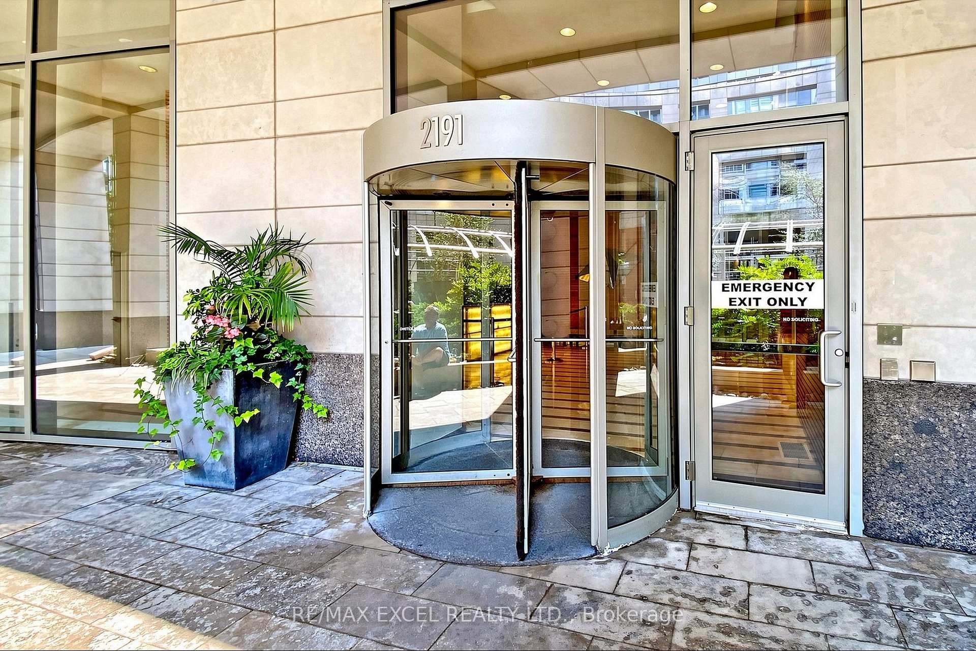 Photo 7 of Unit 3111, 2191 Yonge Street, Toronto, Mount Pleasant West — HOMEH