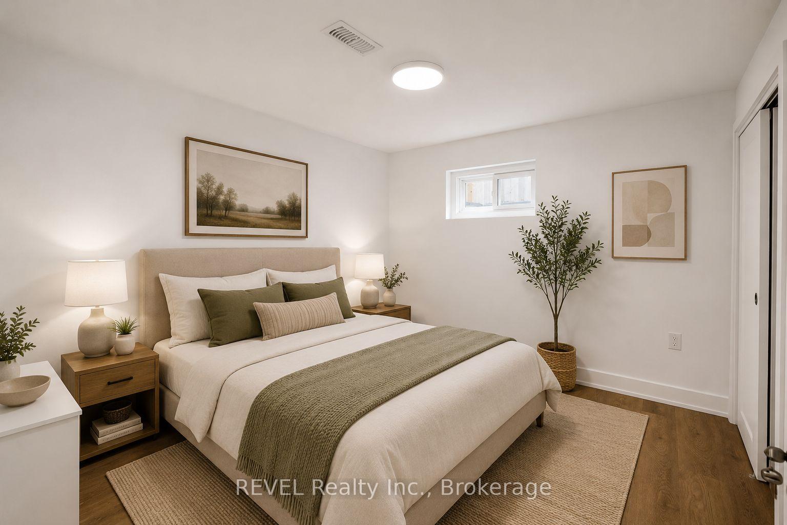 Photo 31 of 35 Burness Drive, St. Catharines, Secord Woods — HOMEH