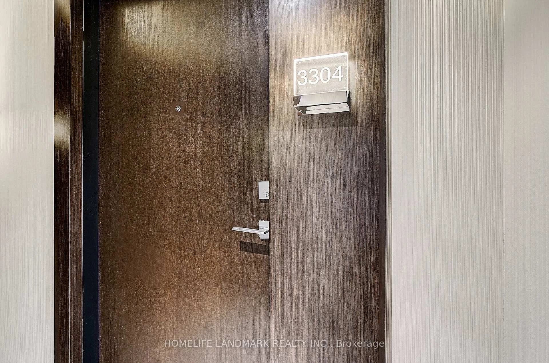 Photo 6 of Unit 3304, 2221 Yonge Street, Toronto, Mount Pleasant West — HOMEH