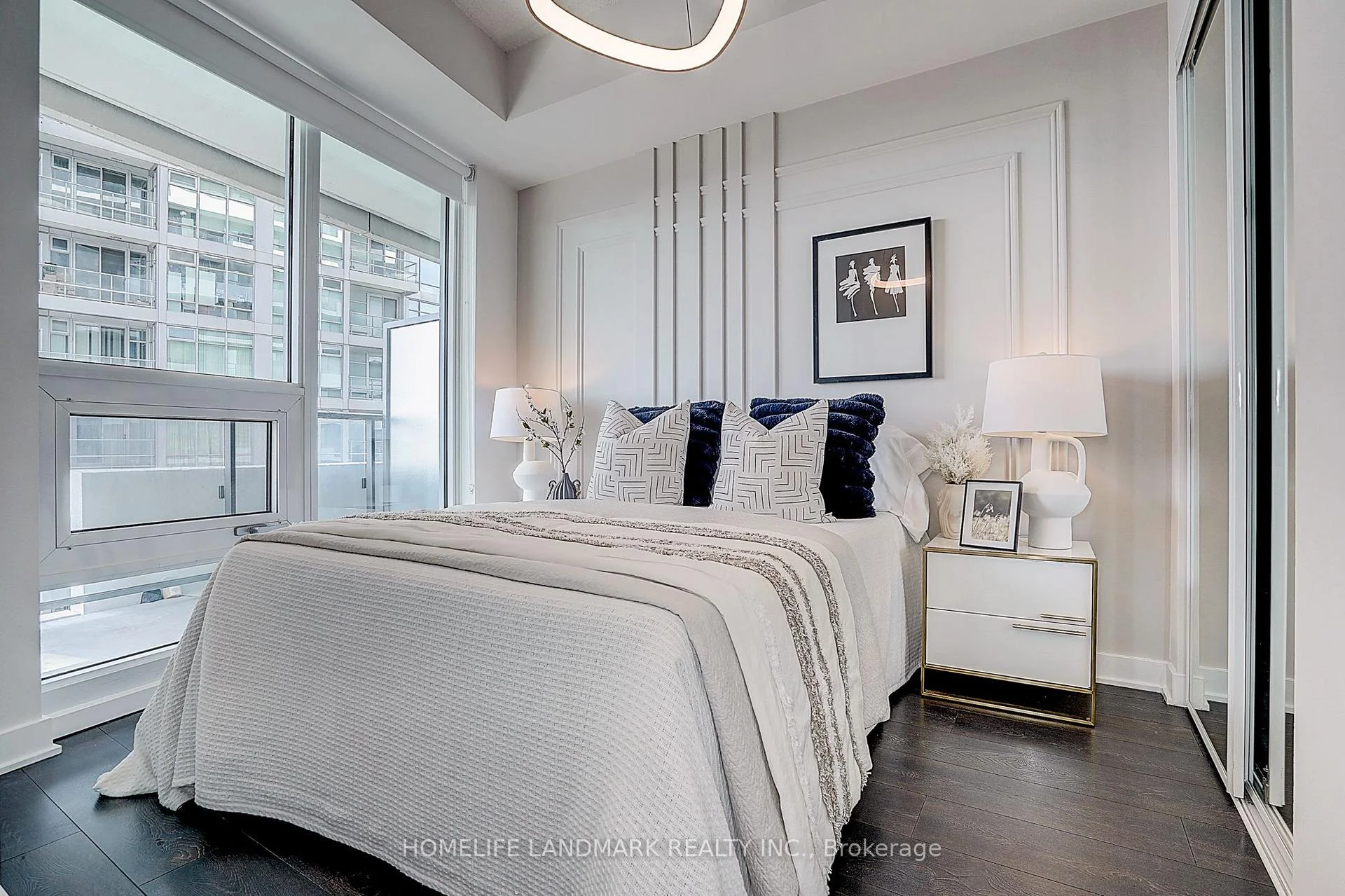 Photo 44 of Unit 3304, 2221 Yonge Street, Toronto, Mount Pleasant West — HOMEH