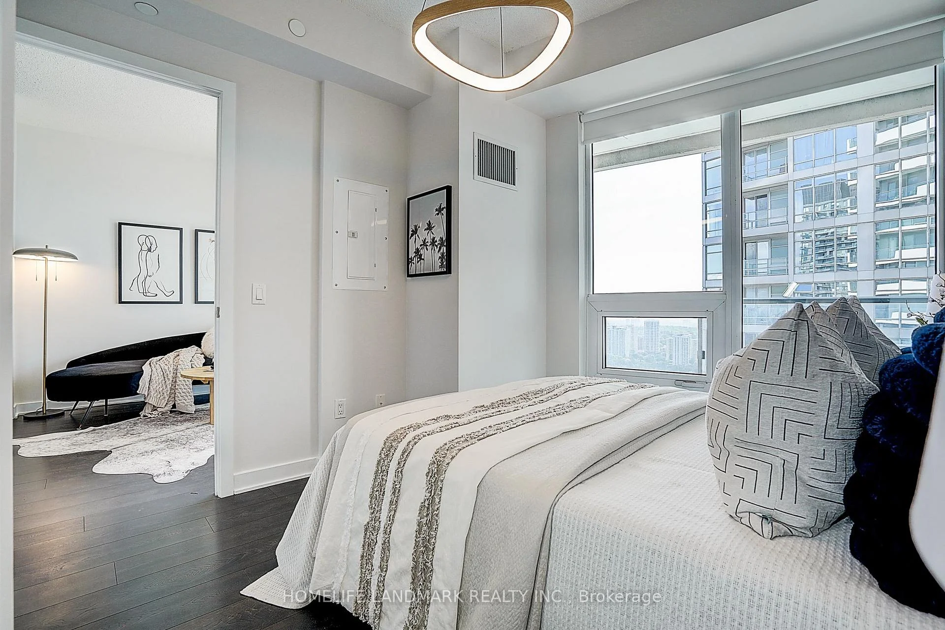 Photo 48 of Unit 3304, 2221 Yonge Street, Toronto, Mount Pleasant West — HOMEH
