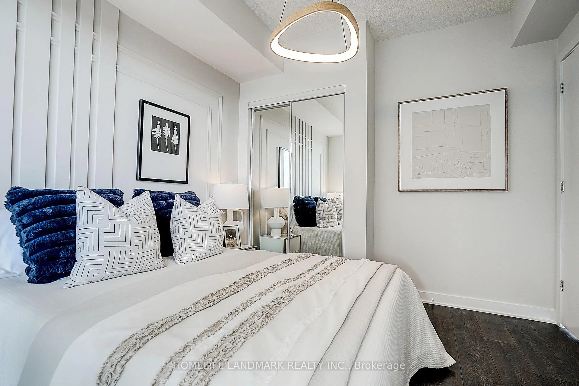 Photo 52 of Unit 3304, 2221 Yonge Street, Toronto, Mount Pleasant West — HOMEH