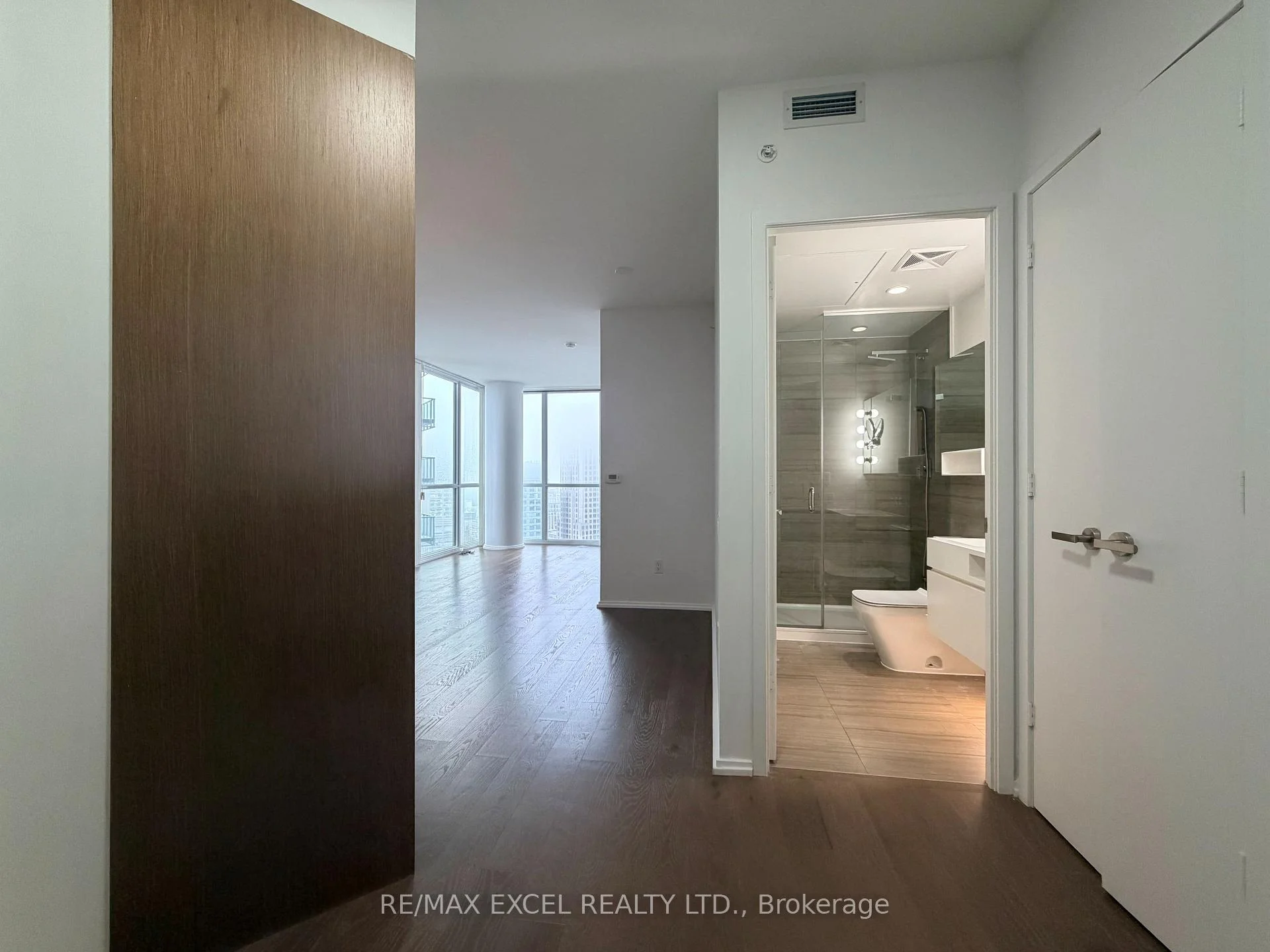 Photo 19 of Unit 4606, 45 Charles Street E, Toronto, Bay Street Corridor — HOMEH