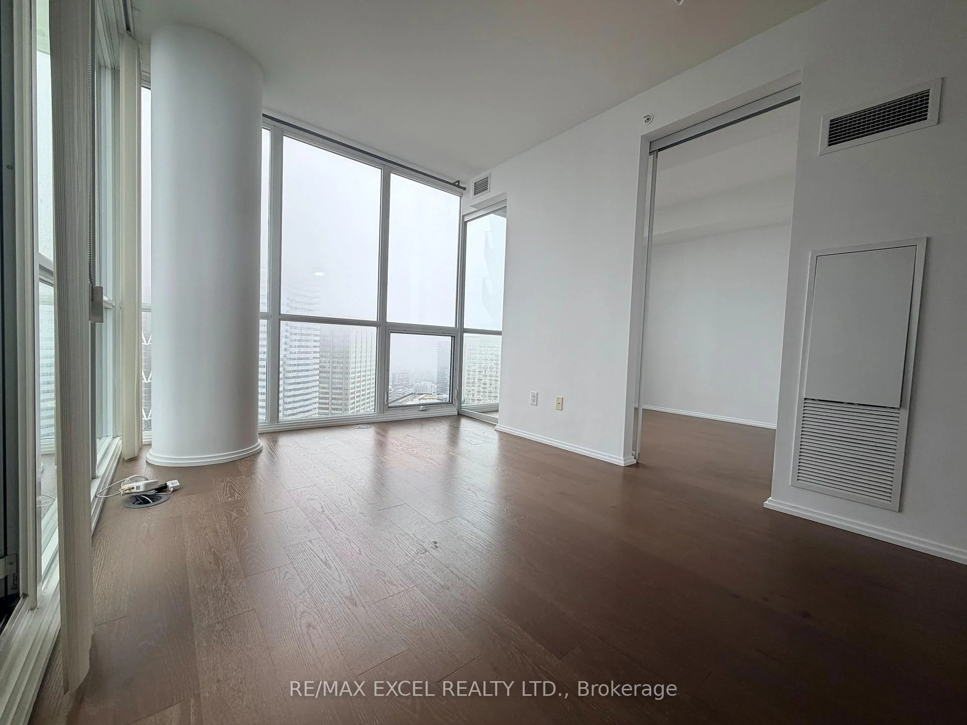 Photo 33 of Unit 4606, 45 Charles Street E, Toronto, Bay Street Corridor — HOMEH